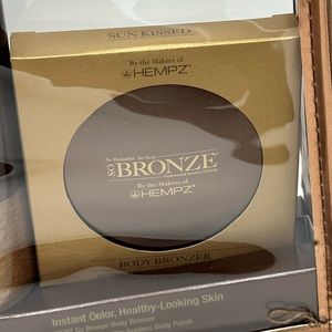 Hempz So Bronze set of 3 tanning kit : body bronzer . Tint. Scrub